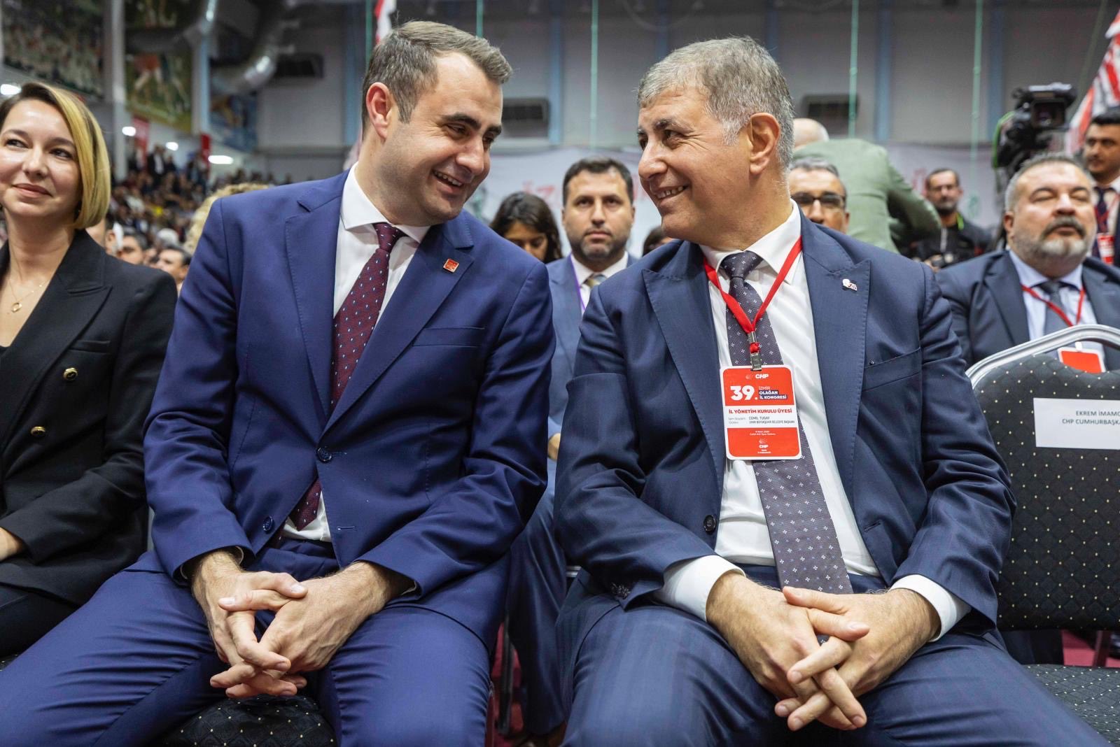 Karabağlar’daki Ayrılık Süreci Durdu: Muhtar, Tugay ve Güç’le Görüştü