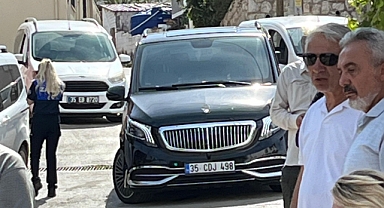İZMİR'DE MUSTAFA GÜNAY TİPİ SOSYAL BELEDİYECİLİK! PARASI YOK HİZMETE MAYBACH'LA GİDER AÇILIŞA…