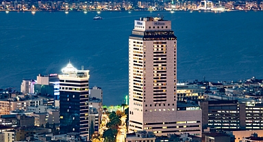 TMSF'DEN HİLTON'DA  KRİTİK SATIŞ… ÜNLÜ İŞ İNSANIYLA EL SIKIŞILDI...