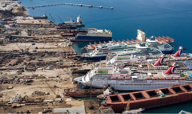 BELEDİYELER ZORDAYKEN ALİAĞA BELEDİYESİ'NE 3,3 MİLYAR TL'LİK SÖKÜM PİYANGOSU