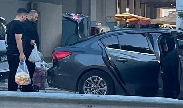 İZMİR'DE SKANDAL… BATAN BELEDİYENİN BAŞKAN YARDIMCISININ MAKAM ARACI VE ÖZEL ŞOFÖRÜYLE PAZAR KEYFİ…