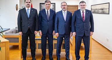 İZMİR'E BÜYÜK MÜJDE… HÜKÜMET DEVRETTİ, BAŞKAN TUGAY, KARŞIYAKA STADININ İNŞAATI İÇİN HAREKETE GEÇTİ…