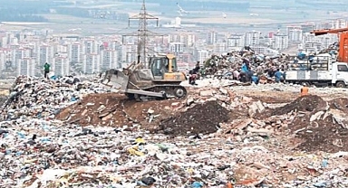 İZMİR'E ÇÖP KRİZİNDE NEFES ALDIRAN KARAR: HARMANDALI İÇİN EK SÜRE VERİLDİ