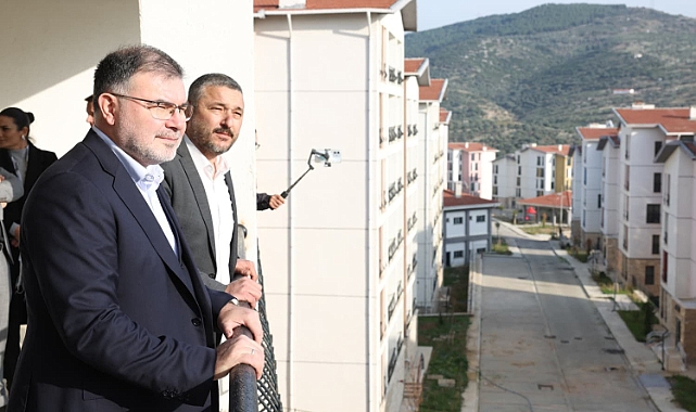 AK PARTİ SAYGILI'DAN CHP'Lİ GÜÇ'E SELÇUK YANITI: 