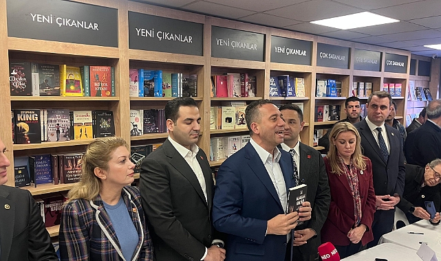 CEZAEVİNDEKİ BUĞRA GÖKÇE İÇİN İZMİR'DE ‘22 METREKARE GÖKYÜZÜ’ ETKİNLİĞİ