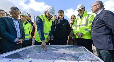 SEL FELAKETİ SONRASI TUGAY'DAN SERT ÇIKIŞ: ALTYAPI KREDİLERİ POLİTİK NEDENLERLE OYALANDIKÇA İZMİR ZARAR GÖRÜYOR